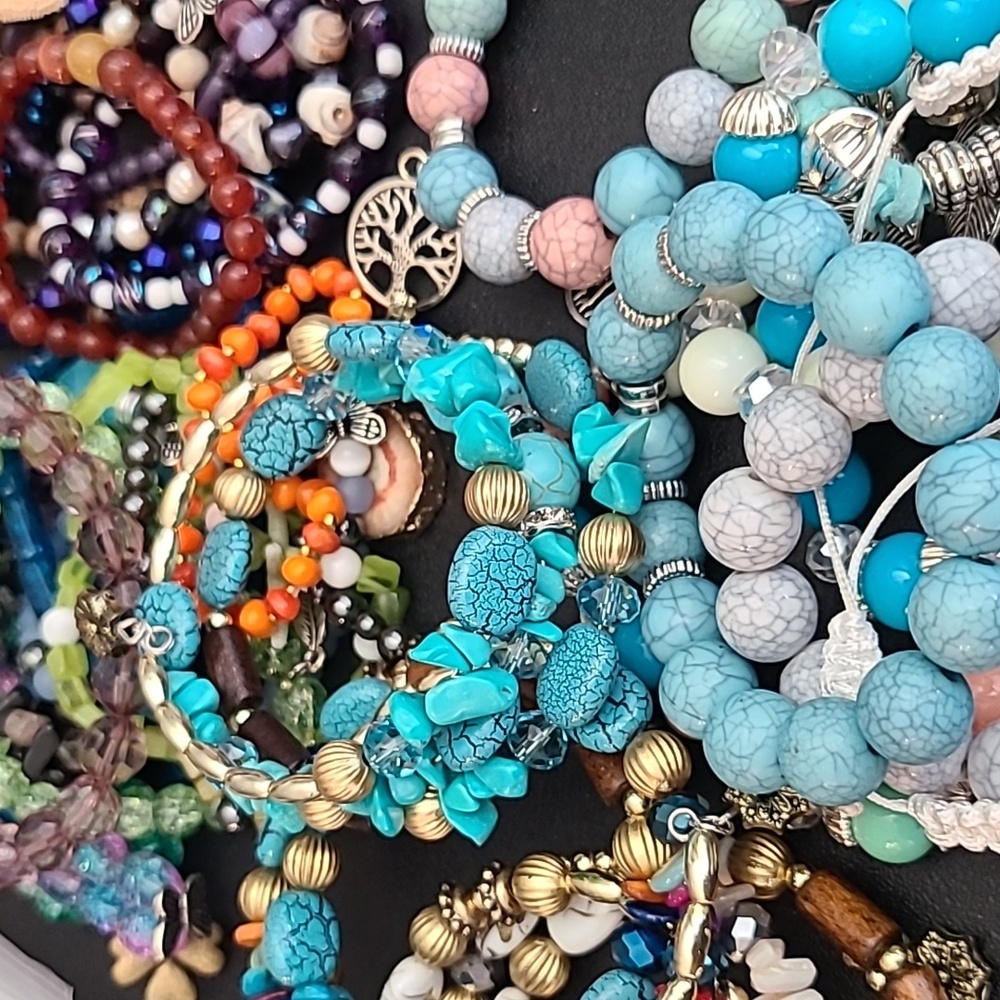 Custom bracelets for live